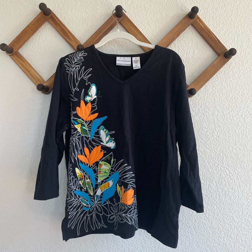 Alfred Dunner | Black v neck print blouse 3/4 sleeves size petite large